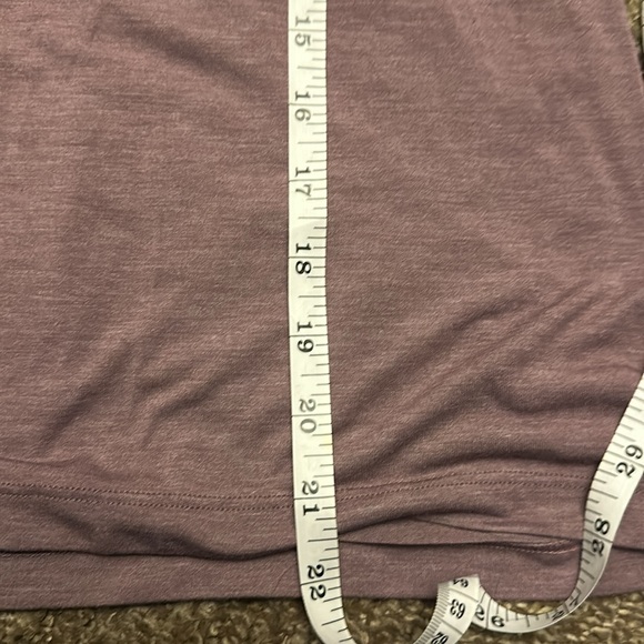 Athleta short sleeve activewear size small p - Picture 7 of 7